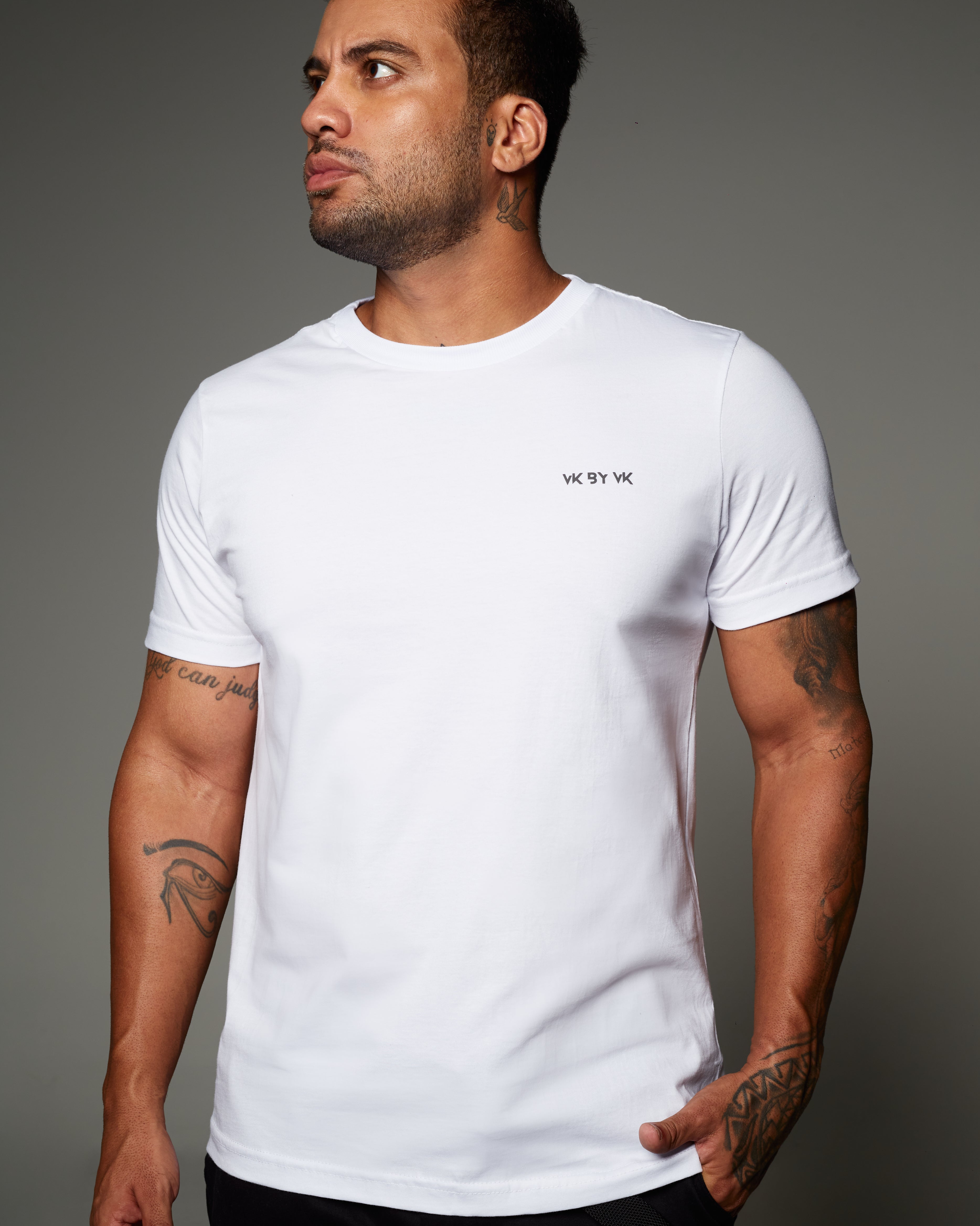 Camiseta VK by VK Básica