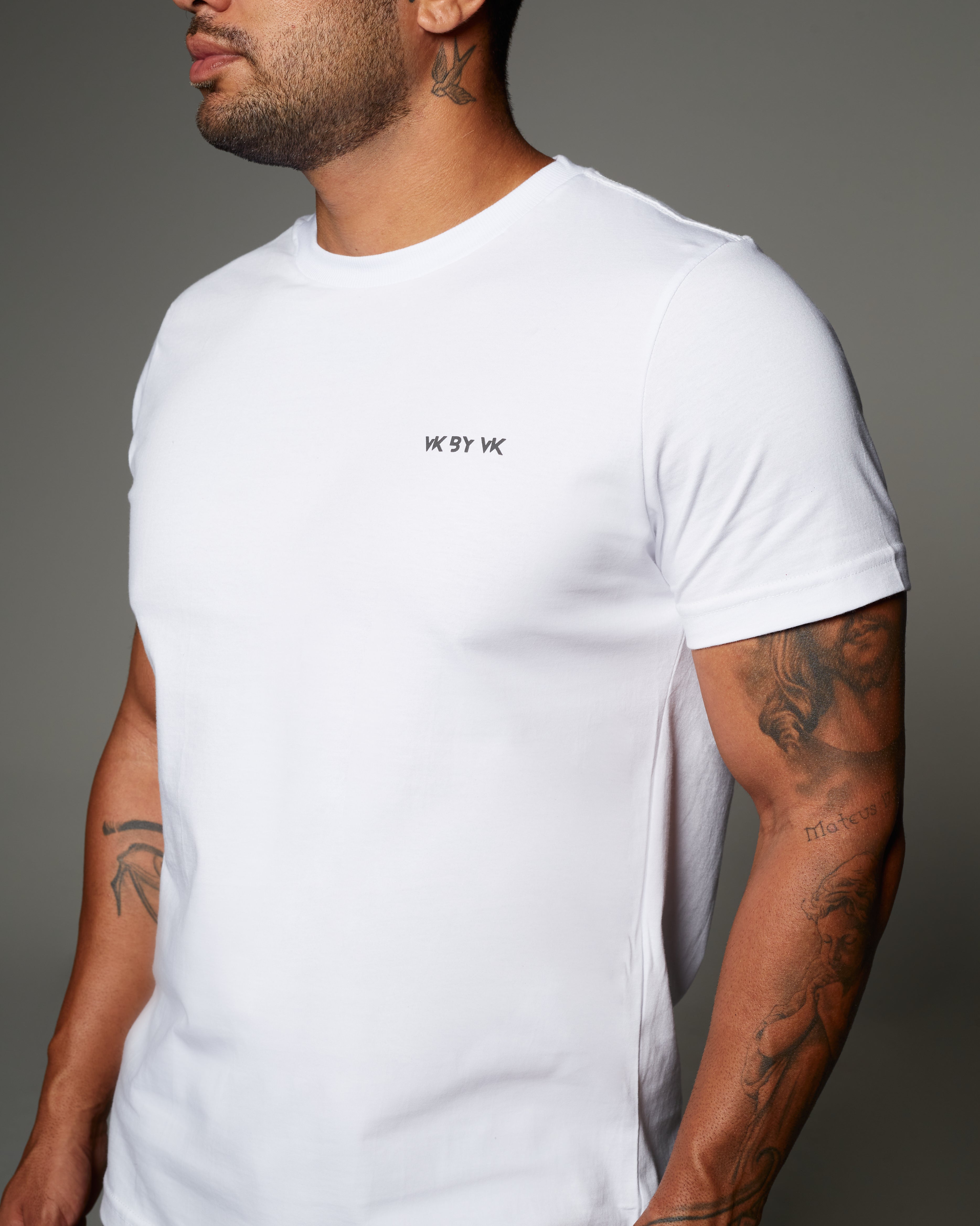 Camiseta VK by VK Básica