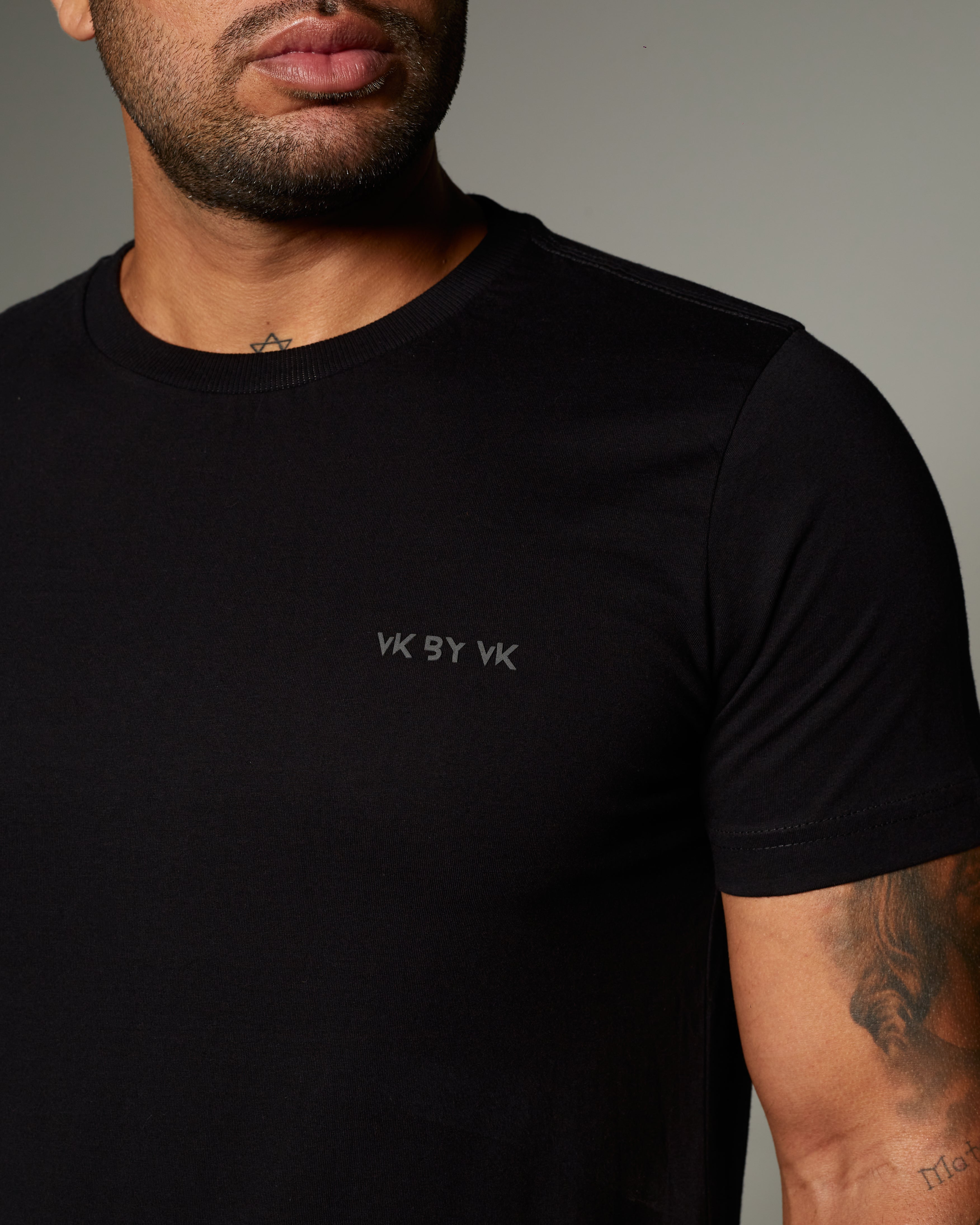 Camiseta VK by VK Básica