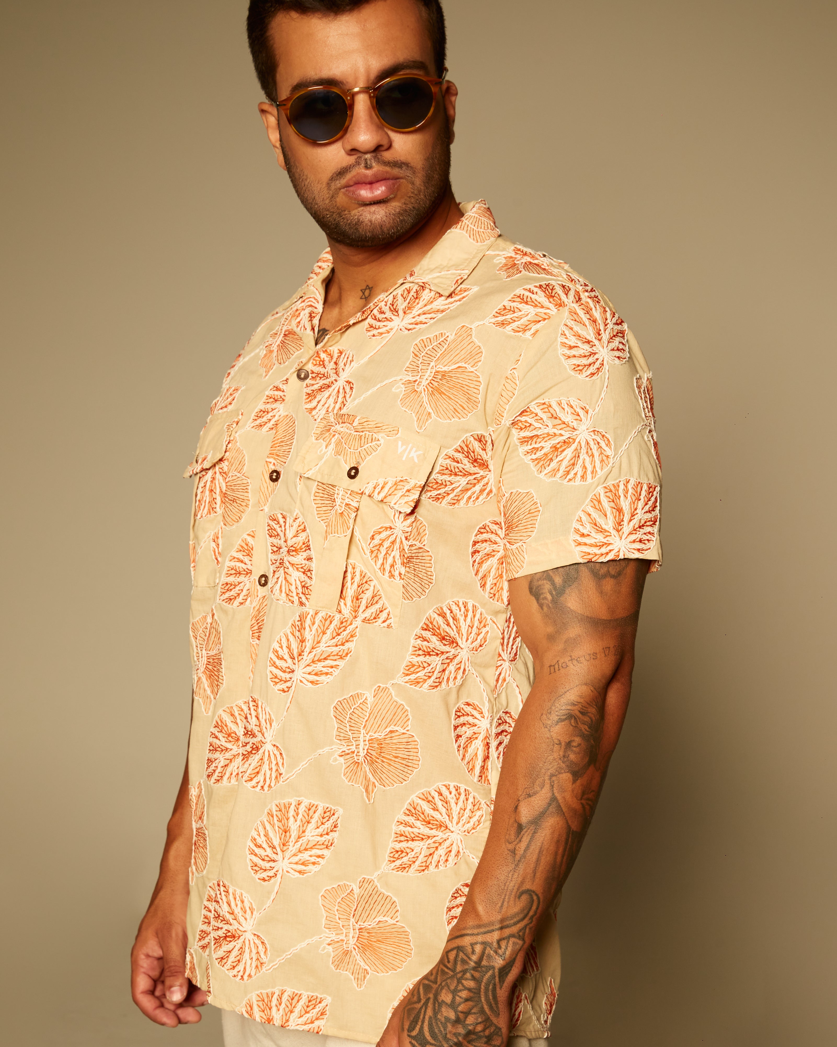 Camisa Manga Curta VK by VK Orange Flowers