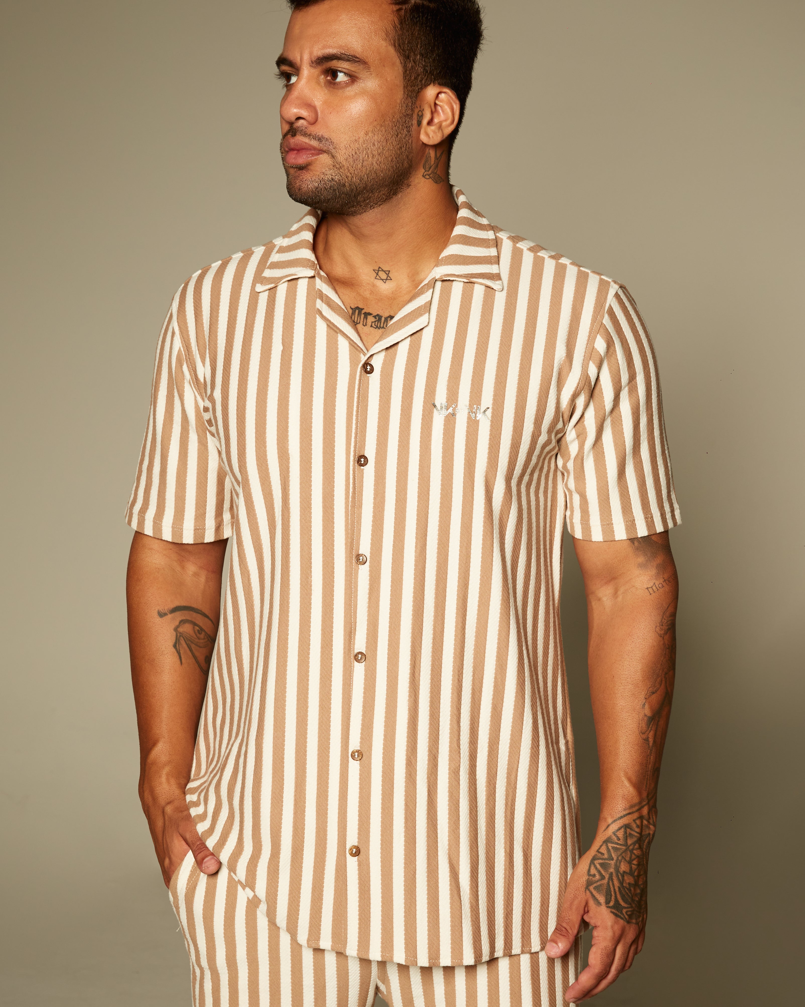 Camisa de manga corta a rayas Confort de VK by VK