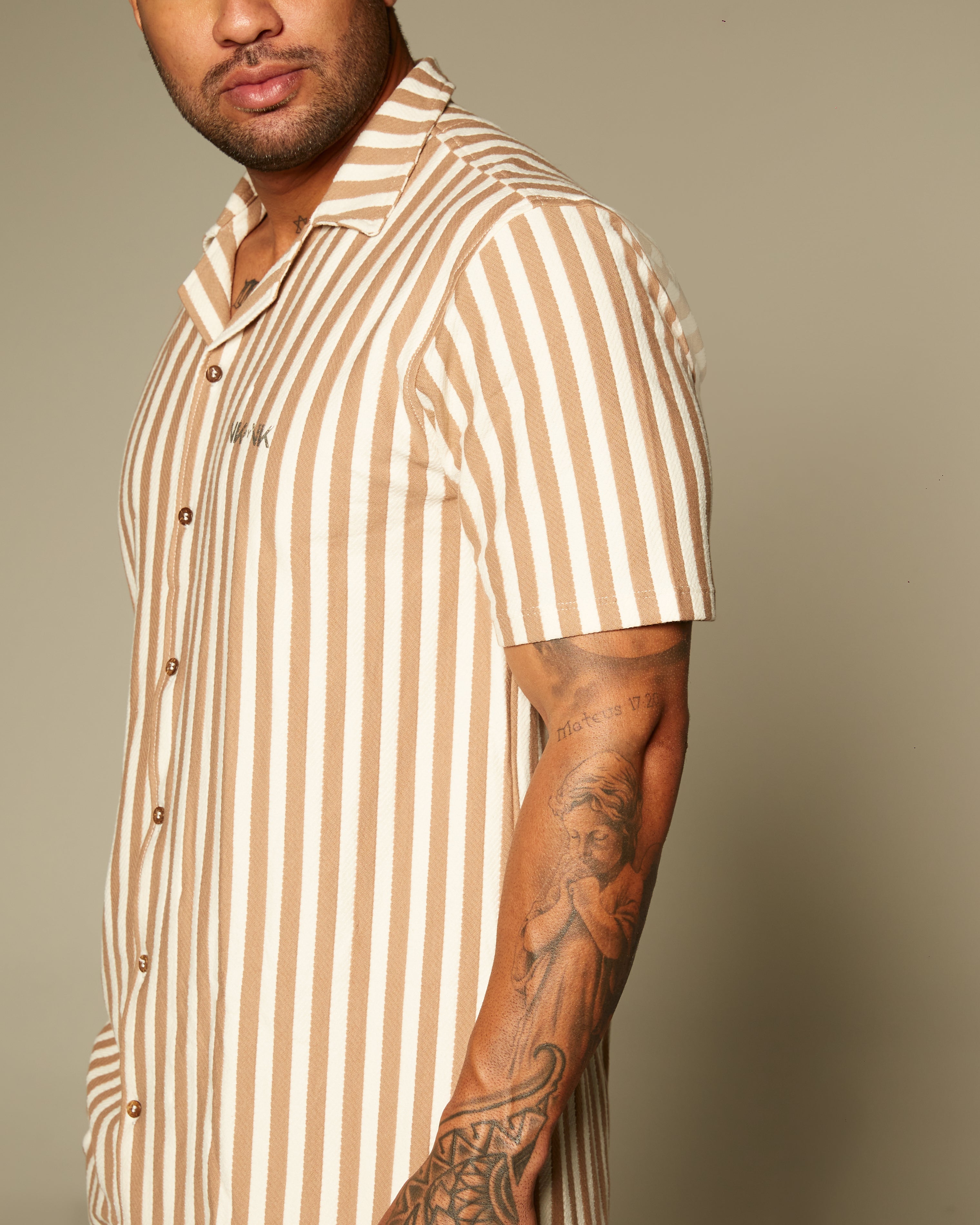 VK by VK Confort Striped Short Sleeve Shirt
