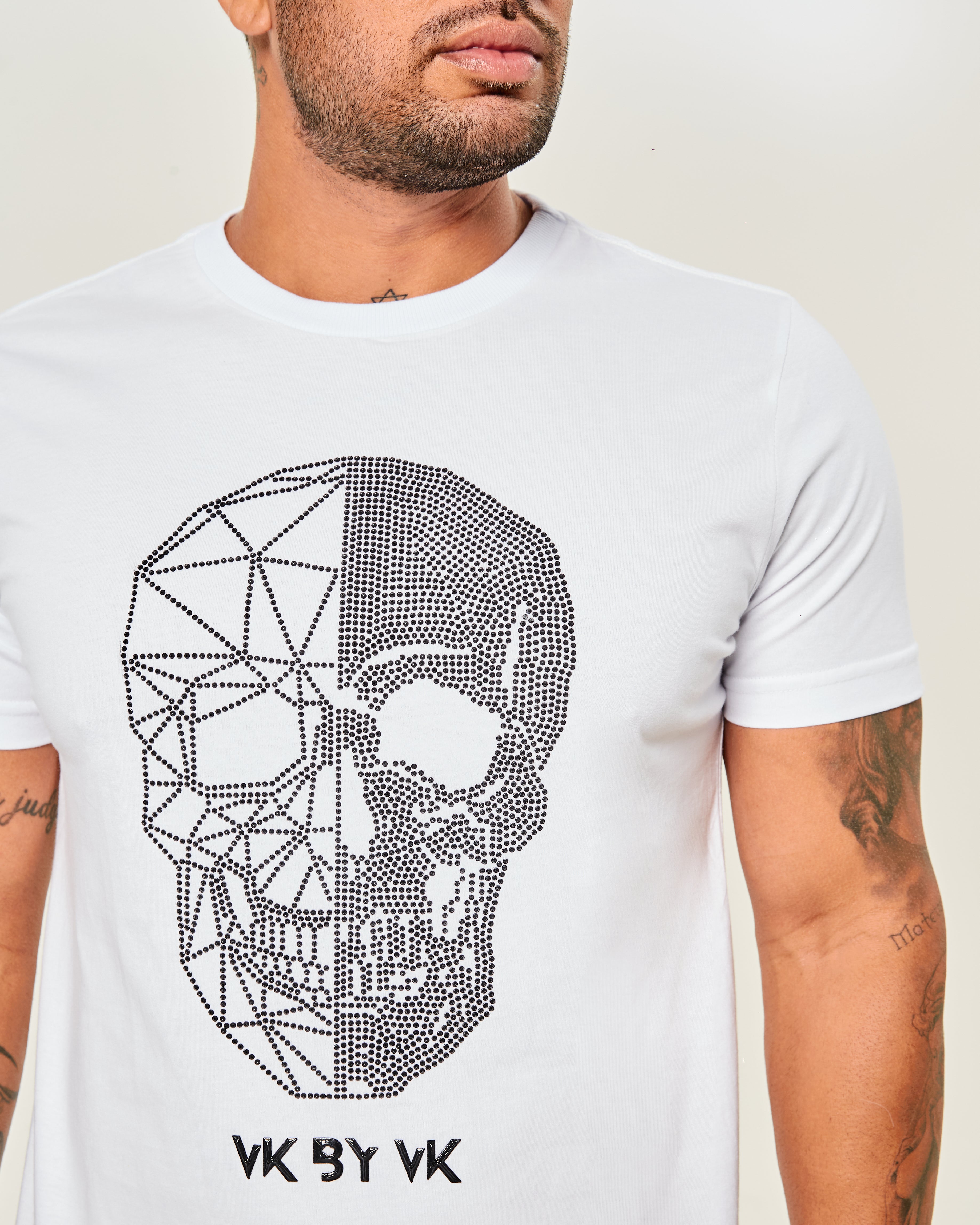Camiseta VK by VK Luxe Pin Skull