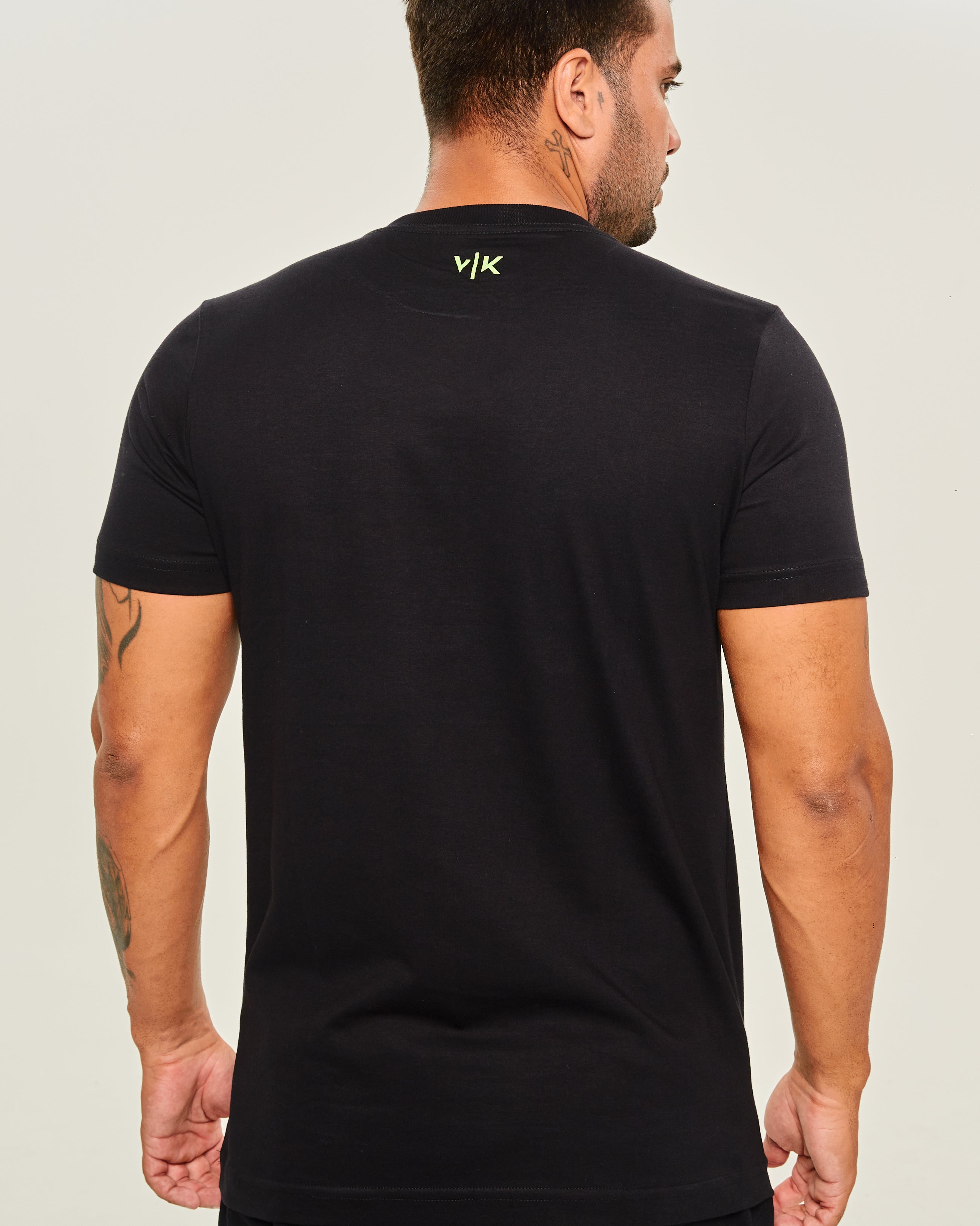 Camiseta VK by VK Skull Hive